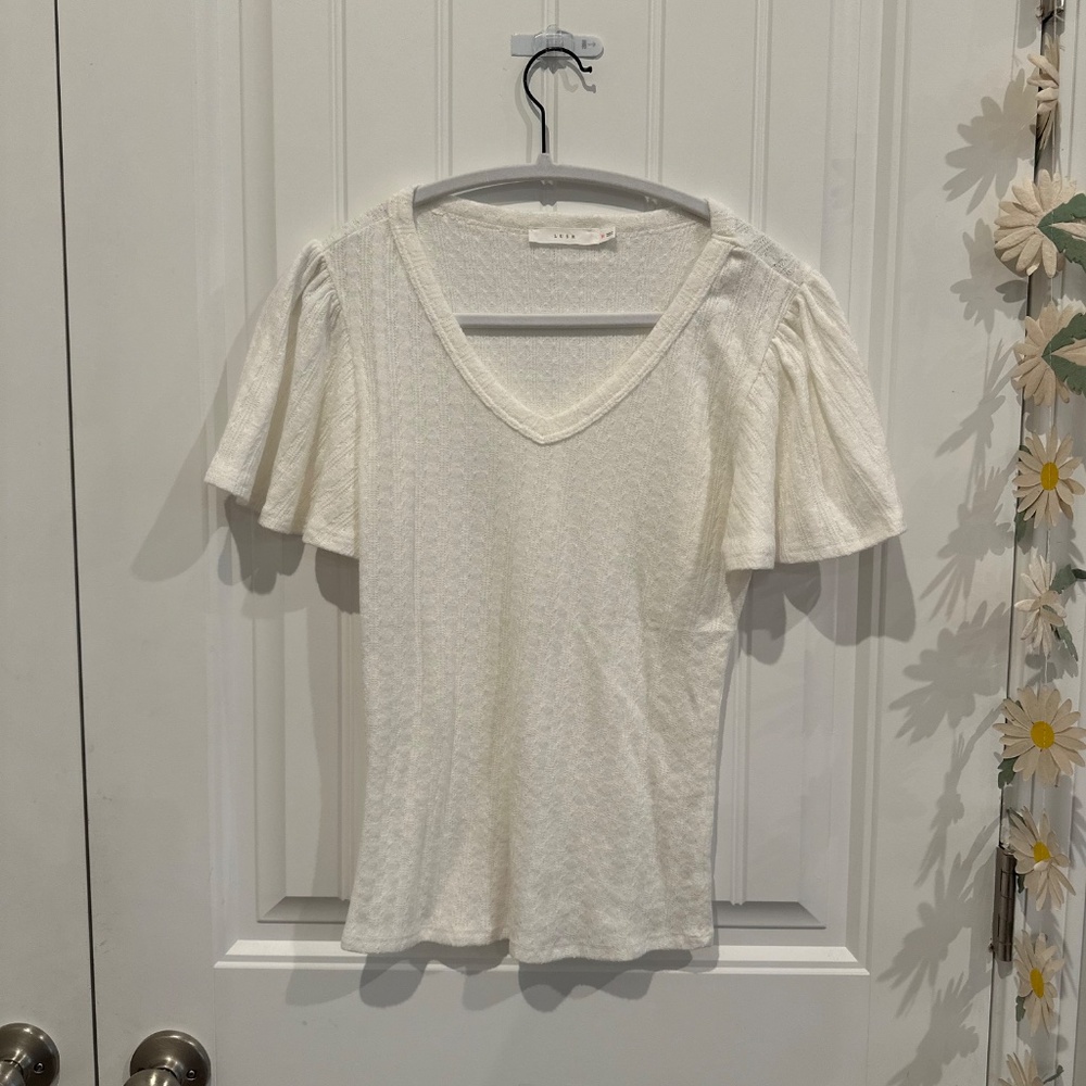 LUSH Ivory V-Neck Blouse – Size M